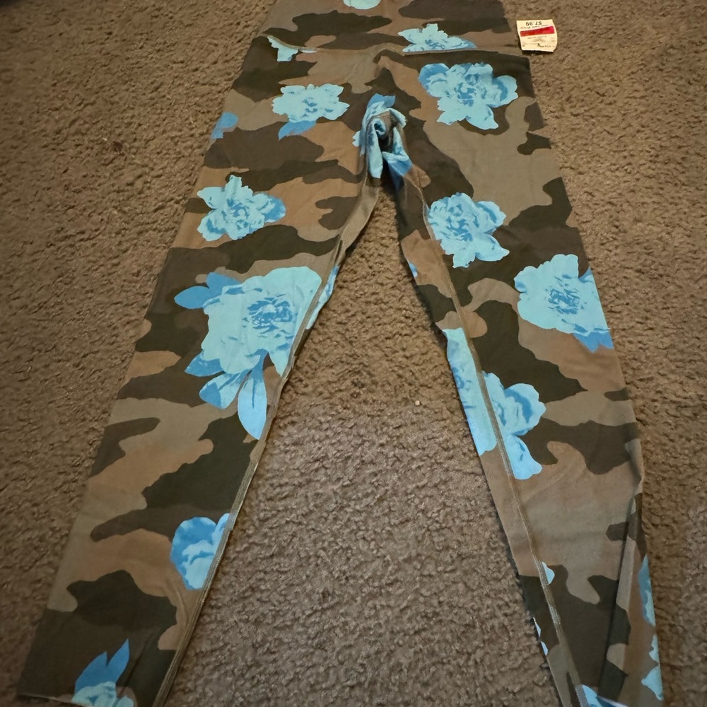 Aerie Blue Floral Camouflage Leggings